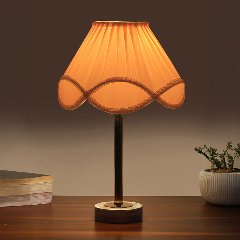Valencia Rodin Wooden Table Lamp - White,Gold,White