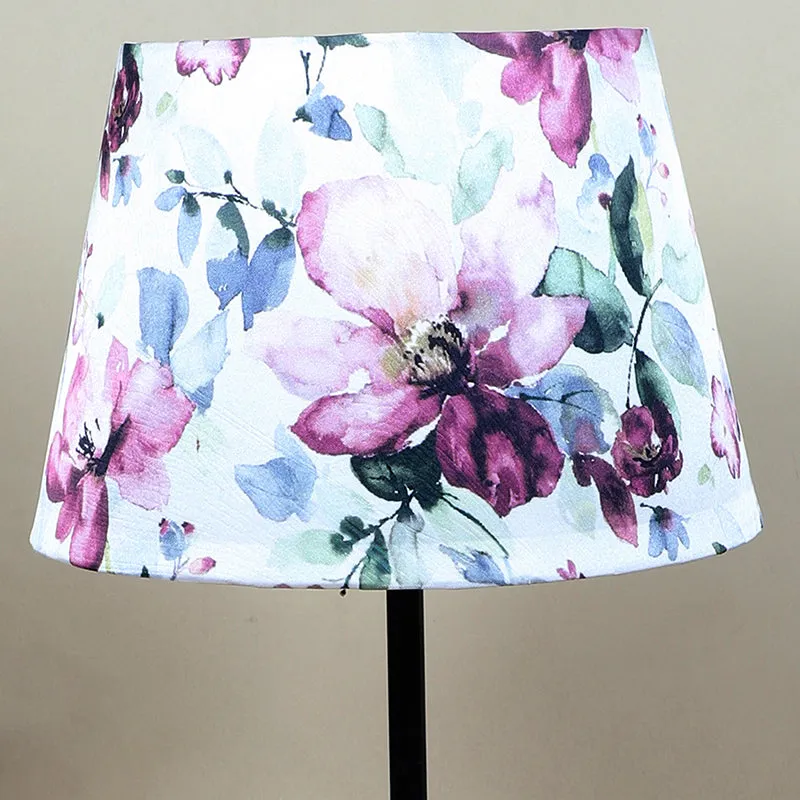 Lumikka Griff Printed Metal Table Lamp - Multicolor media 4
