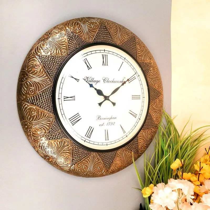 Unique Harmony Circle Wooden Wall Clock media 5