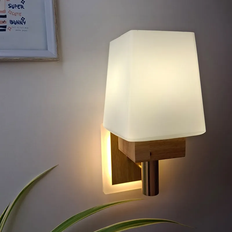 Textura Ray Aluminium & Wooden Wall Lamp media 5