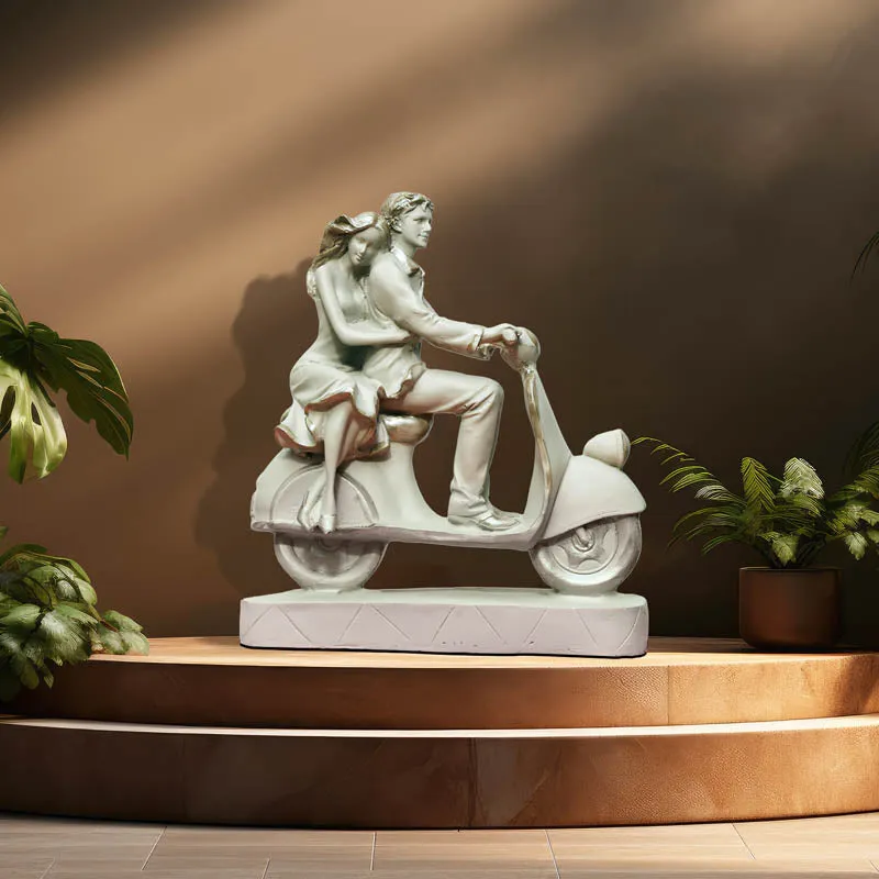 Scooter Couple Showpiece media 1