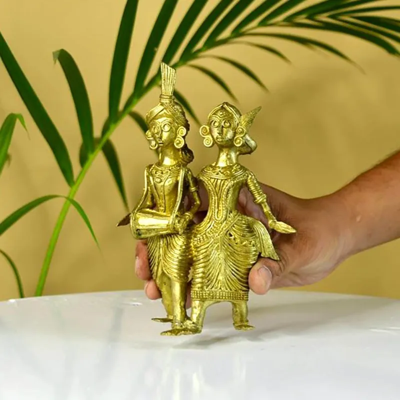 Folk Couple Showpiece media 6