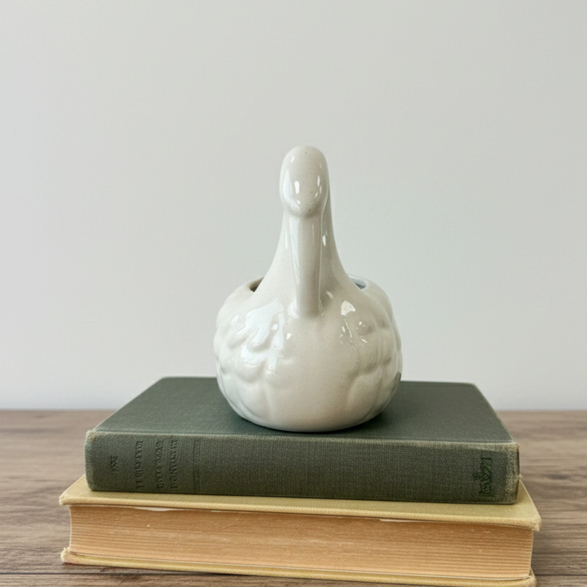 Petal Swan Ceramic Vase - White media 8
