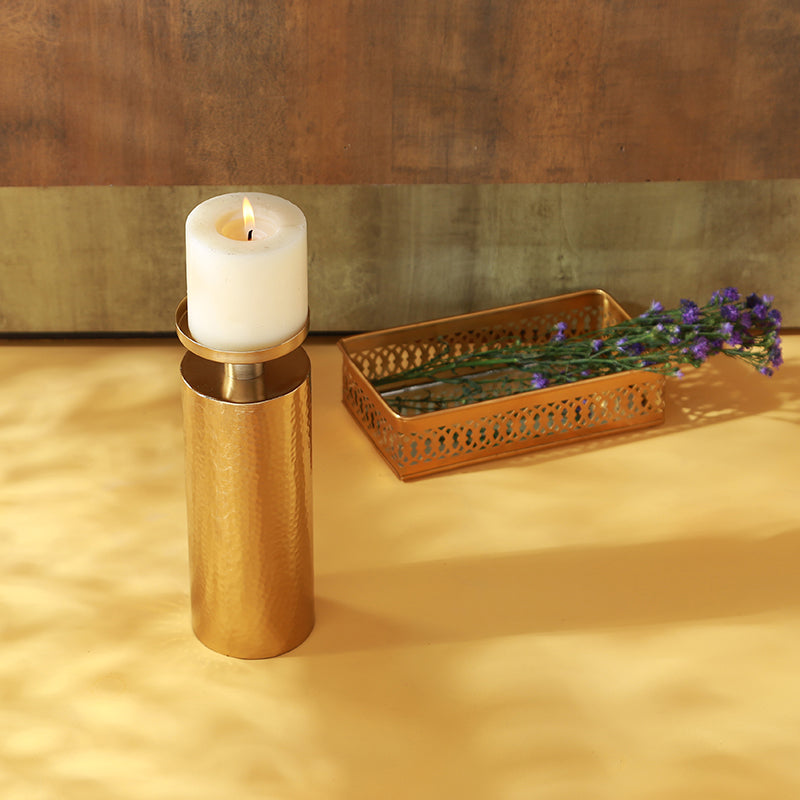 Suvarnitha Candle Holder