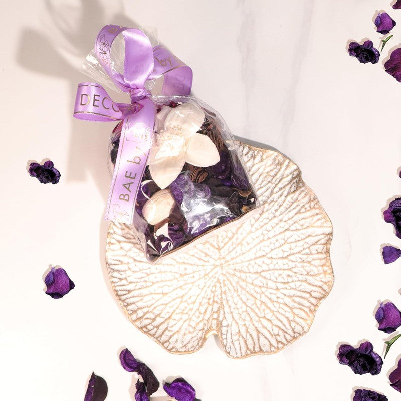 Mogra Essence Diwali Hamper - Two Piece Set media 4