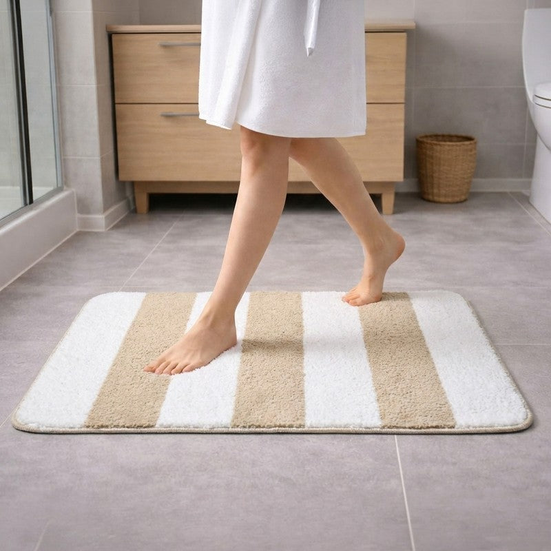 Fresh Step Anti Skid Micro Fiber Bath Mat - Beige,White - 37 x 57 cms