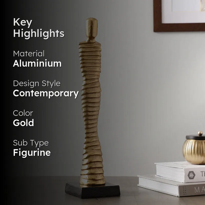 Lady Lara Showpiece - Gold media 2