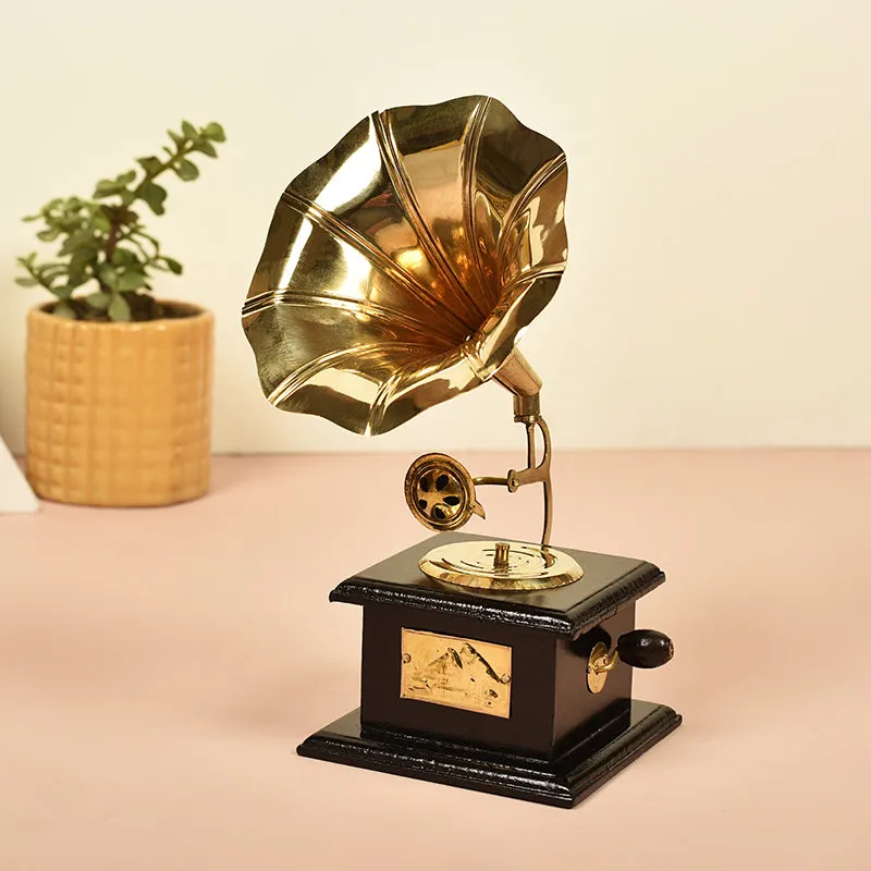 Nostalgia Of Music Gramaphone Showpiece media 1