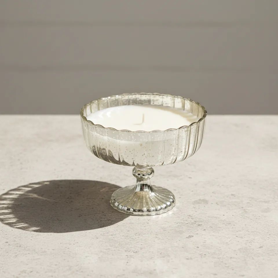 Christmas Eve Scented Candle media 1