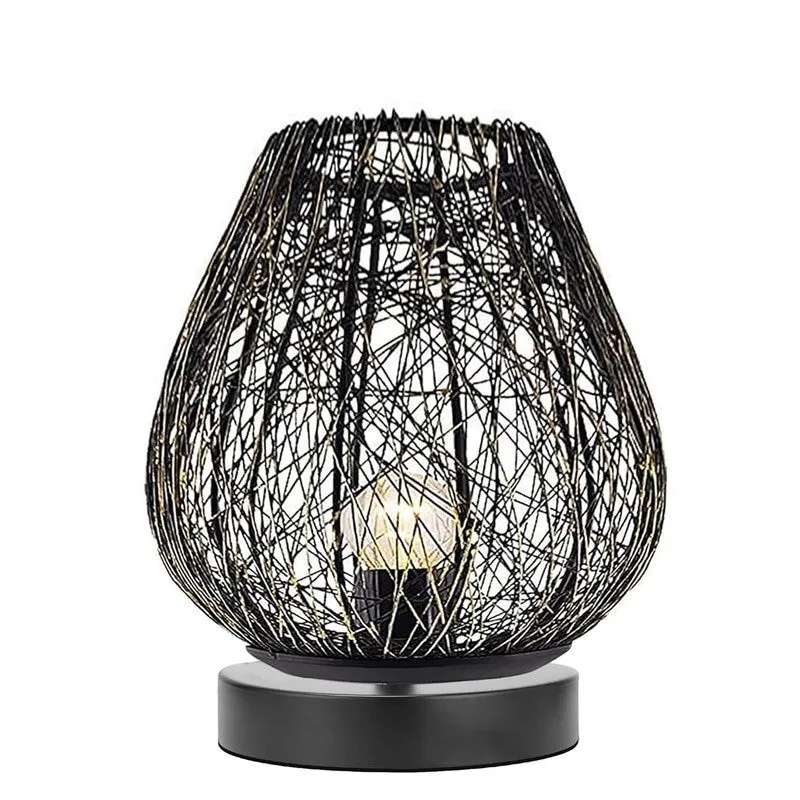FormFusion Metal Table Lamp media 3