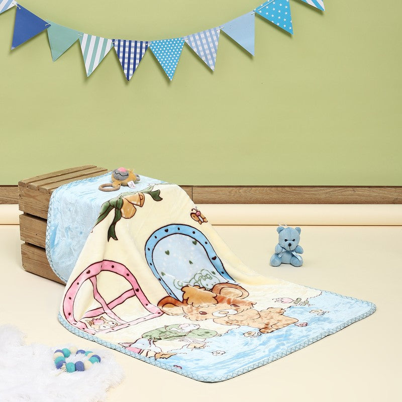 Monte Carlo Bear Haven Blanket - 550 GSM media 3