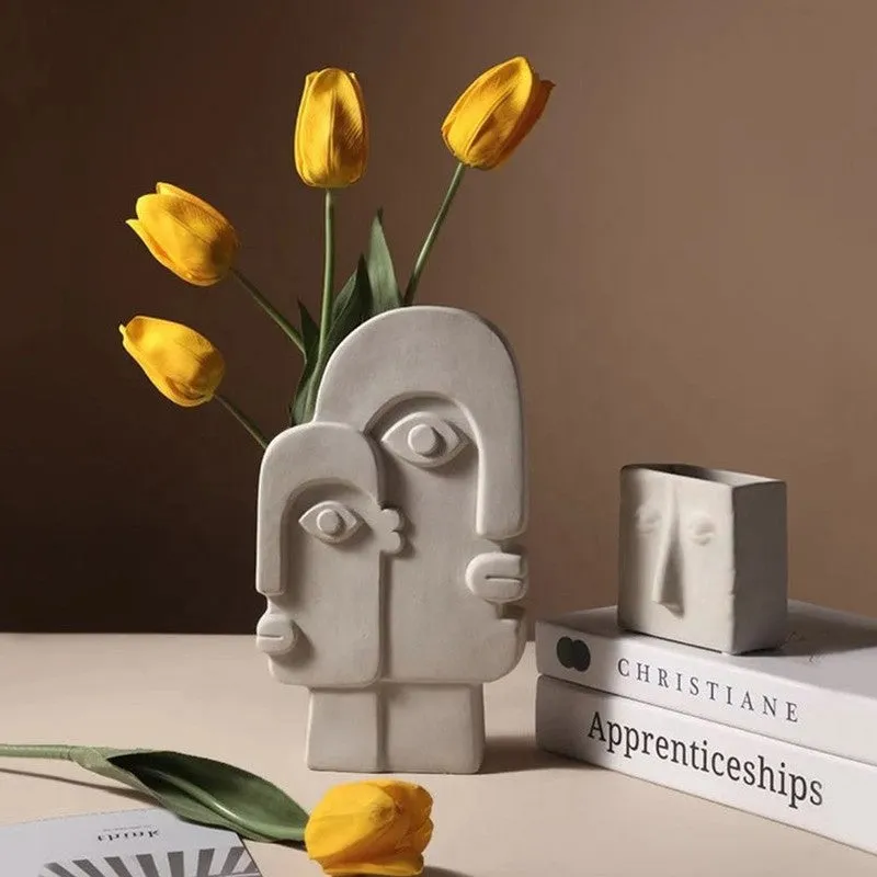 Seina Face Vase media 1