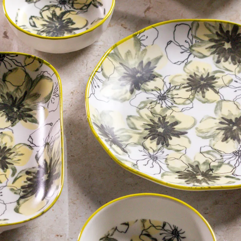 Leaf Charm Porcelain Platter - Six Piece Set media 4