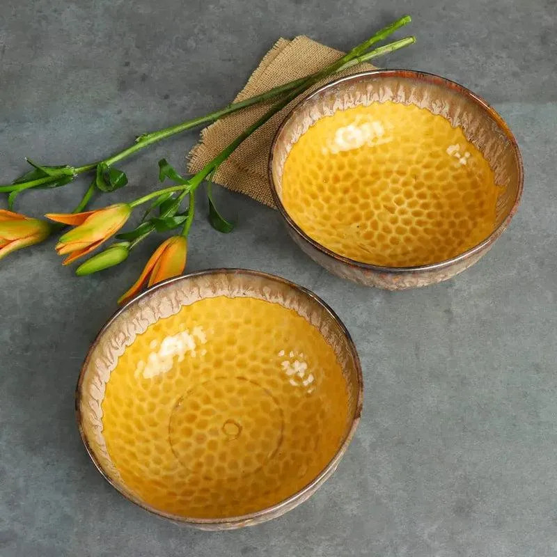 Bubbli Bliss Handmade Serving Bowl - 750 ML media 3