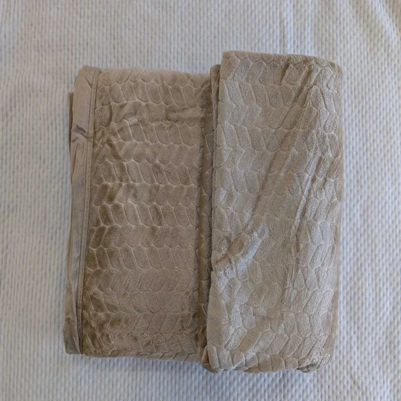 Solida Wool Blankets (Beige) - 330 GSM media 5