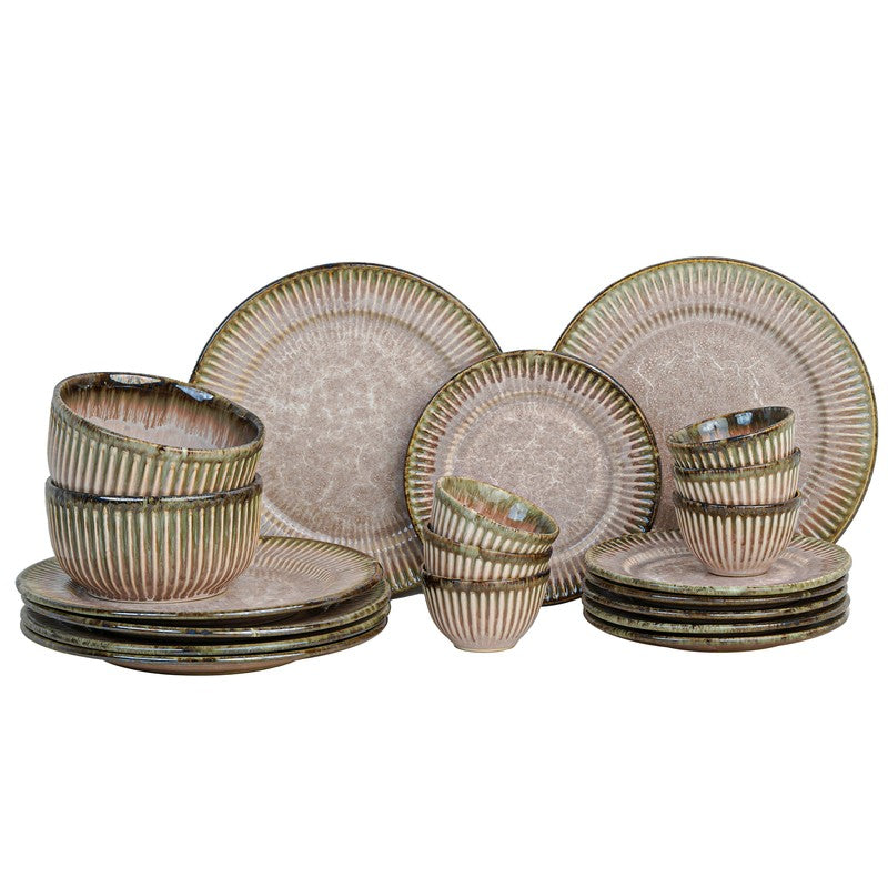 Mintora Pink Ceramic Dinner Set - 12 Piece Set media 3