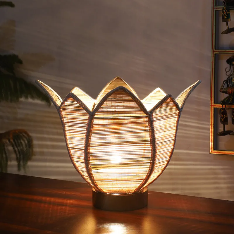 Glowen Bamboo Petal Curve Table Lamp - Beige media 1