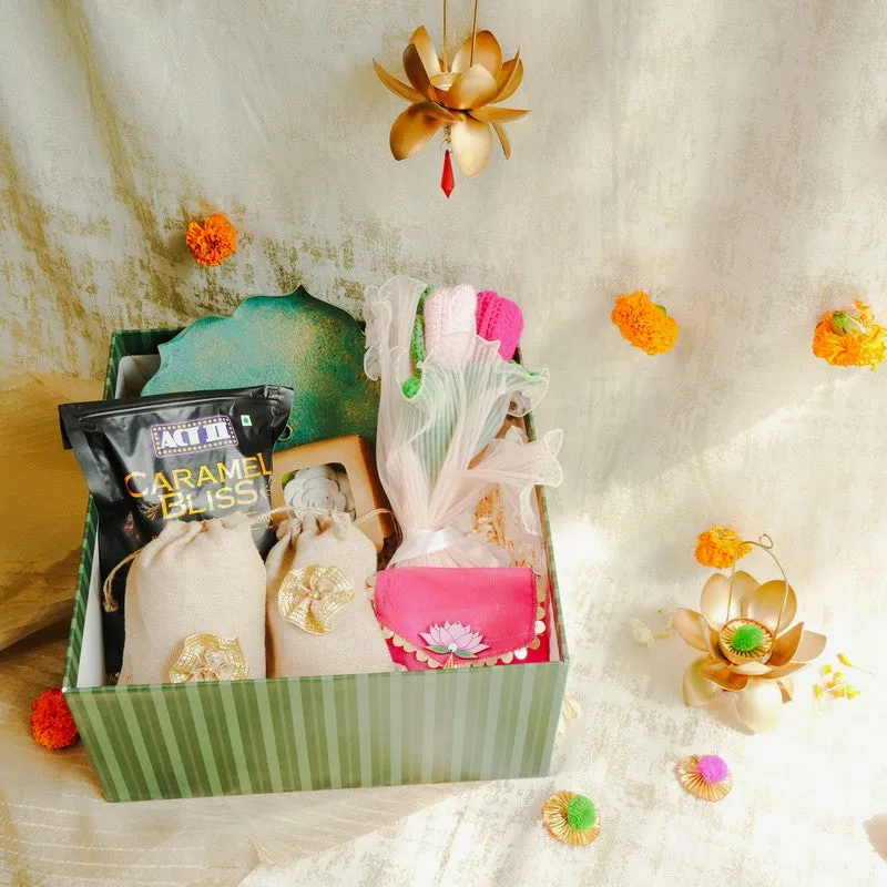 Aurora Hamper Gift Box media 1