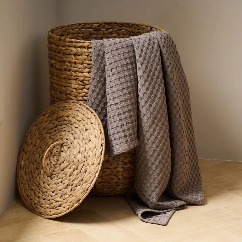 Fluffy Waffle Bath Towel - Grey media 3