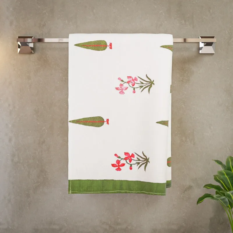 Tropical Bloom Cotton BathTowel - Green media 3
