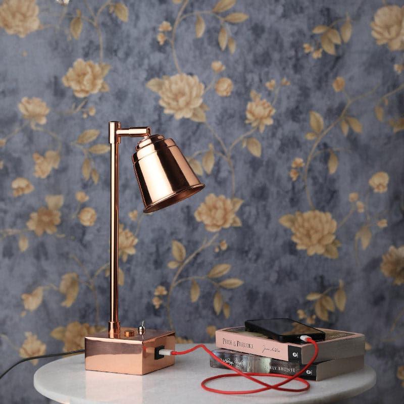 Holt Metal Table Lamp - Copper media 3