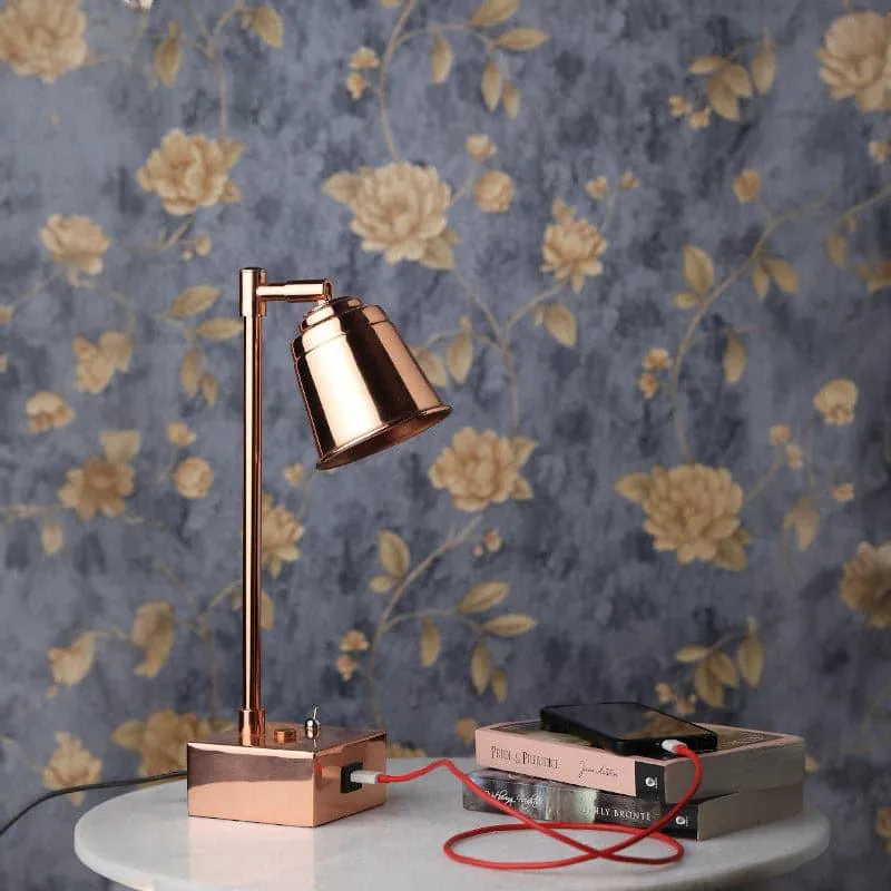 Holt Metal Table Lamp - Copper media 3