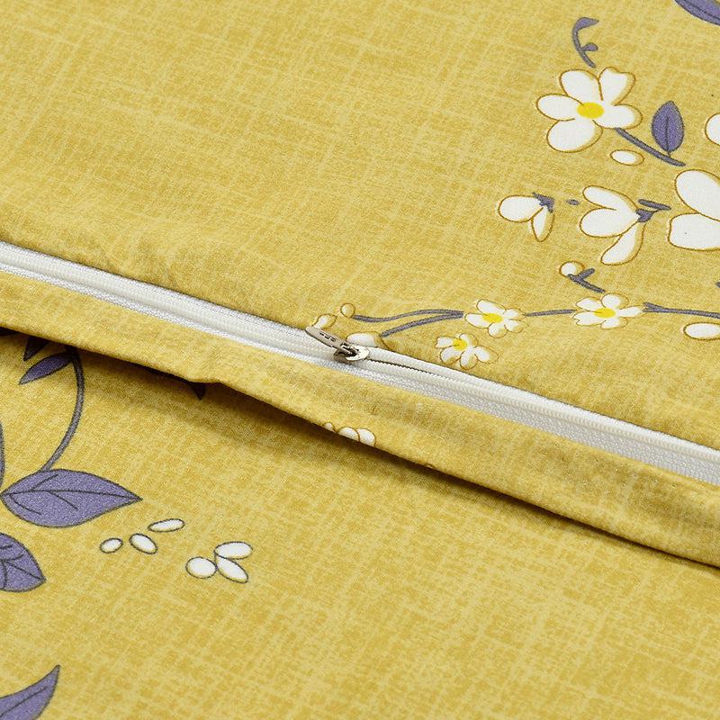 Petal Scatter Cotton Duvet Cover - 210 TC media 3