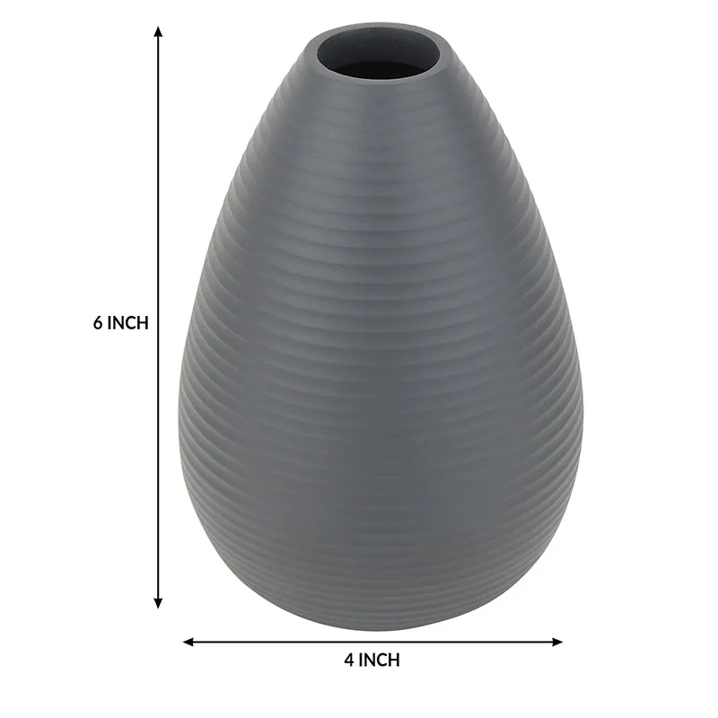 Doro Aluminium Vase - Grey media 5
