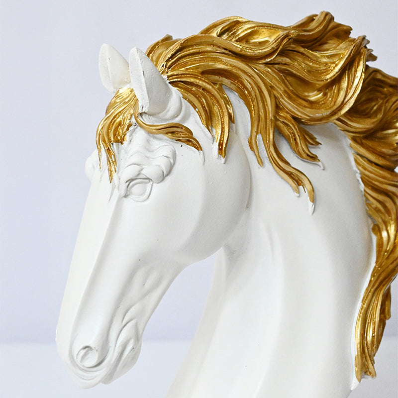 Foiled Mane Showpiece - White media 4