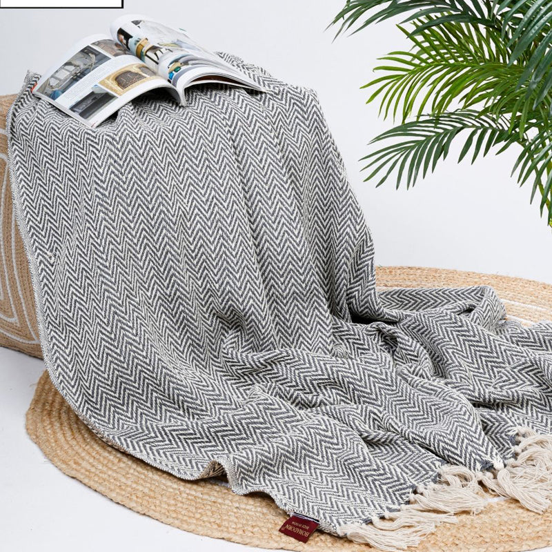 Oat Knot Throw - Grey media 5