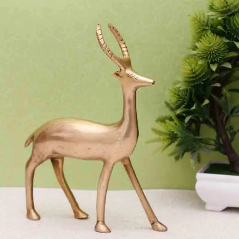 Dazzling Deer Brass Idol media 1