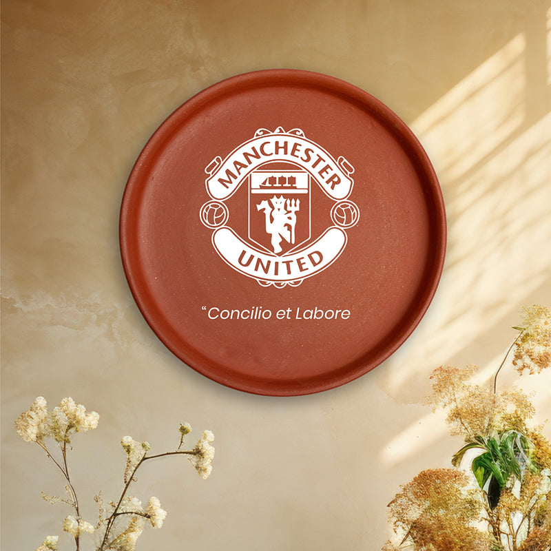 Man United Terracotta Wall Plate media 3