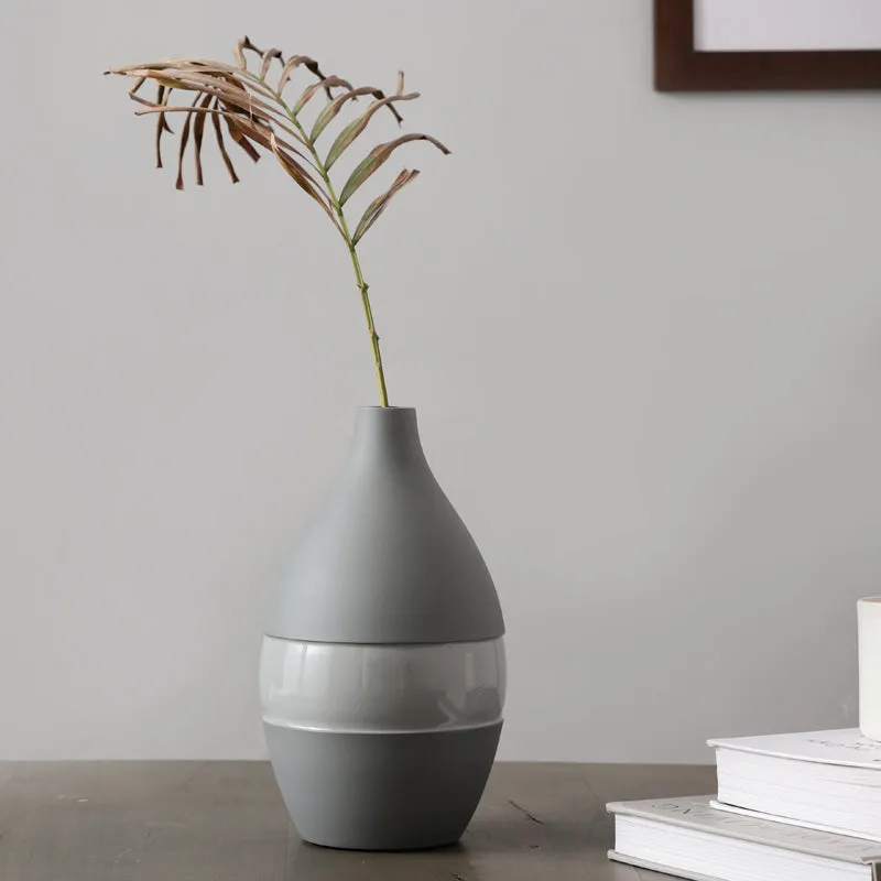 Yato Enamel Vase (Grey) - Large media 1