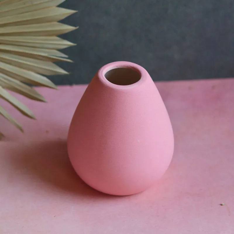 Yelena Ceramic Vase - Pink media 3