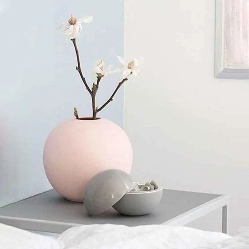 Caim Vase - Pink media 5