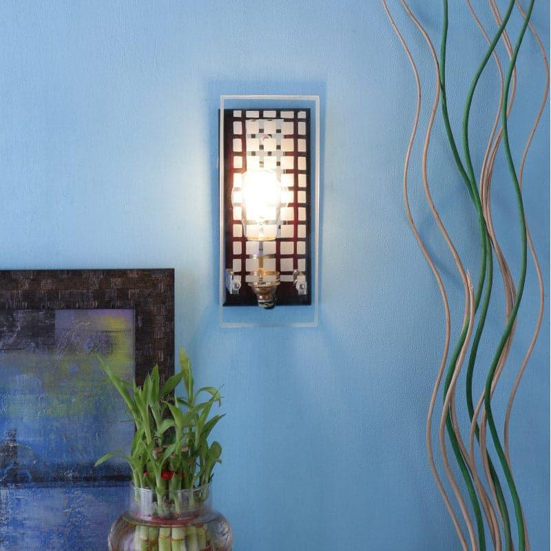 Chila Glass Wall Lamp