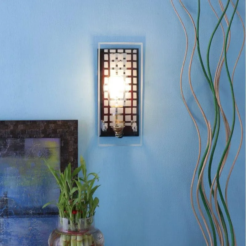 Chila Glass Wall Lamp media 1