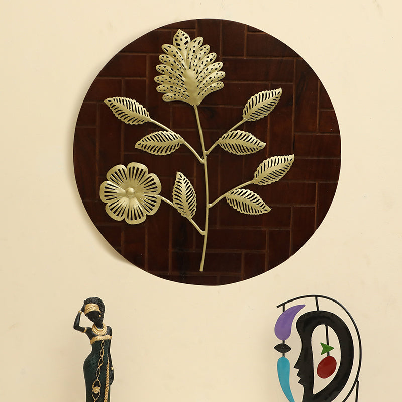 Nilles Metal & Wood Wall Accent