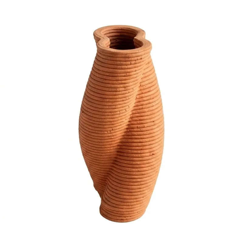 Arcelia Twisted Vase media 5