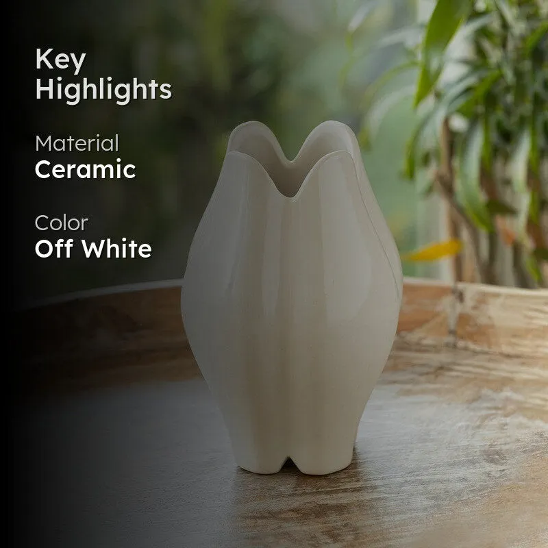 Amara Ceramic Vase media 2