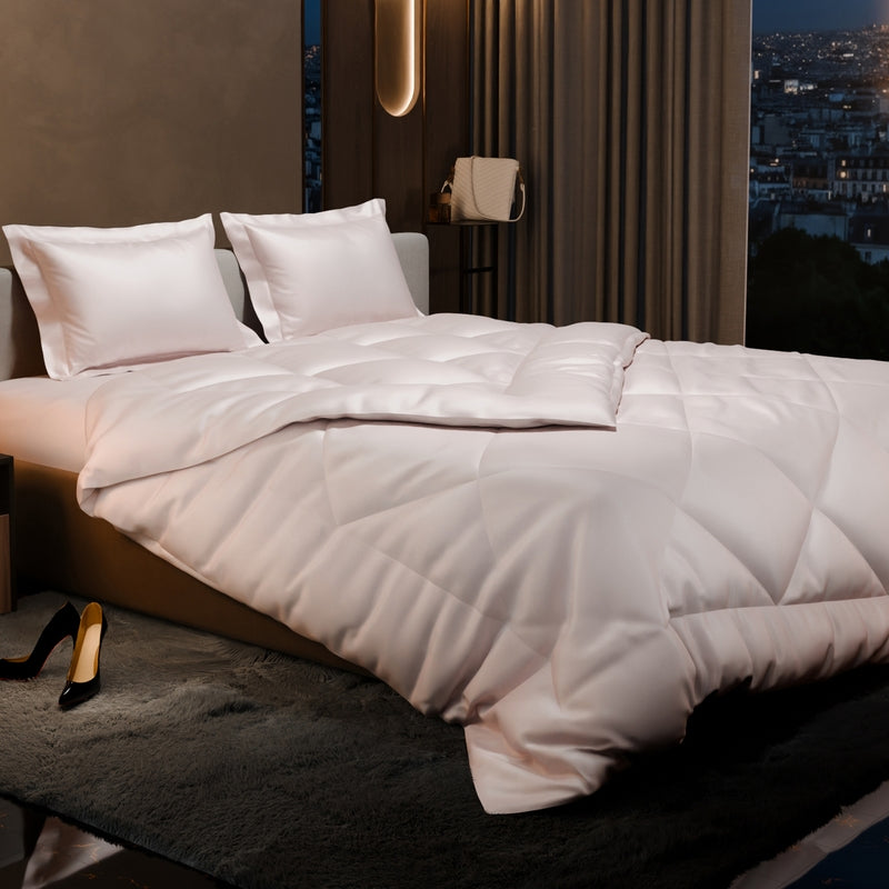 Shinique Quilted Satin Comforter (Off White) - 150 GSM - Queen/Double