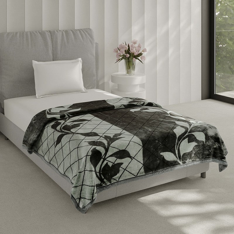 Monte Carlo Midnight Garden Throw Blanket - 895 GSM