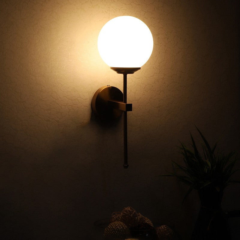 Selara Iron Wall Lamp media 4