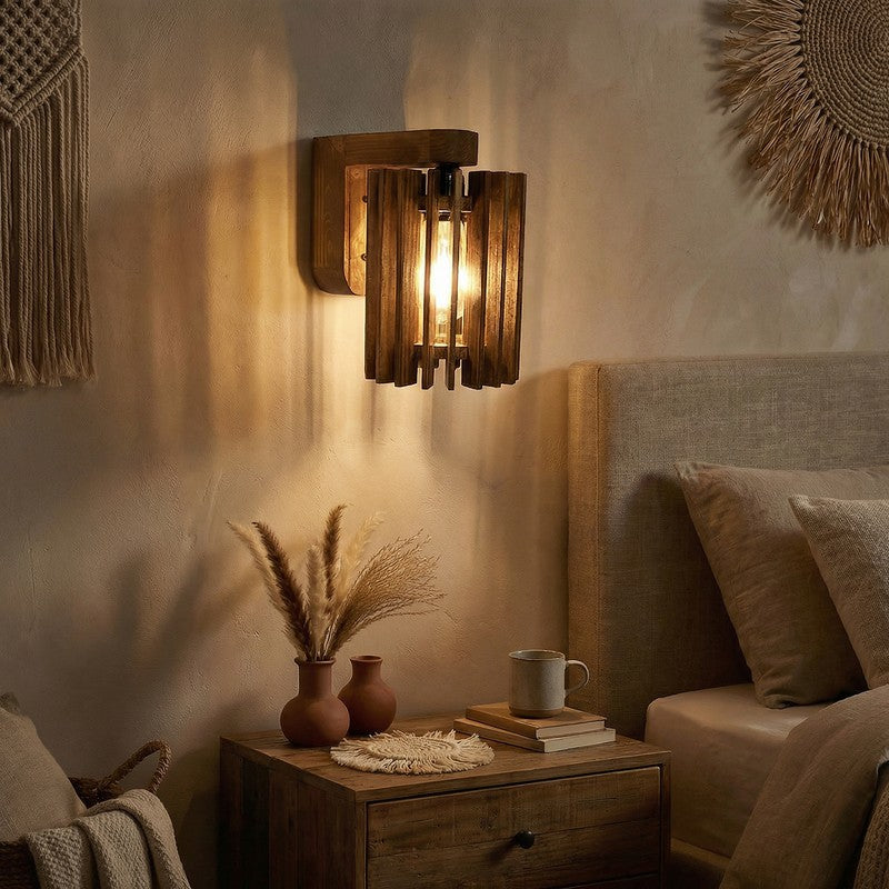 Oblis Wooden Wall Lamp media 3