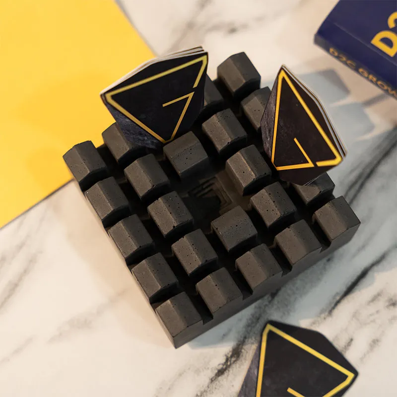 Rejo Concrete Card Holder media 1