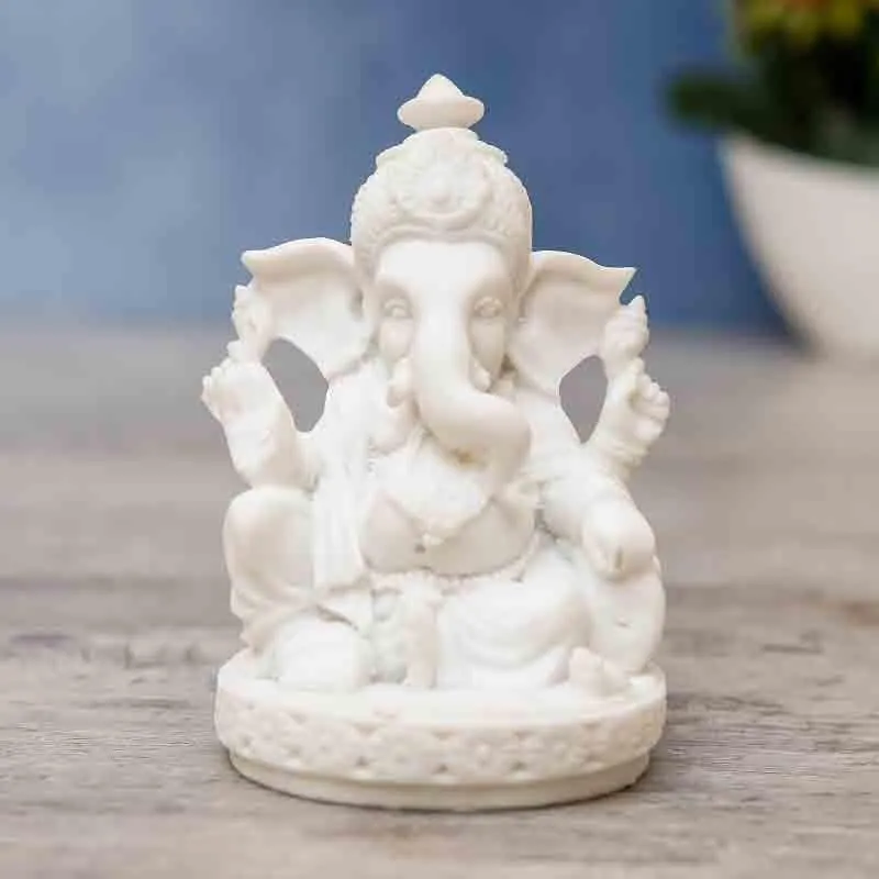 Pristine Ganpati Bappa Statue media 1