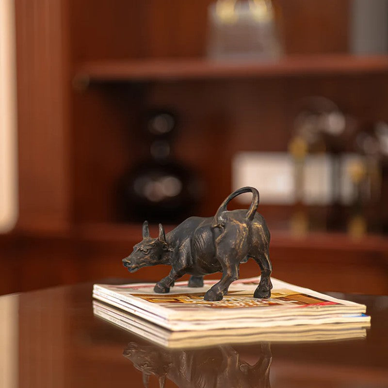 MajesticBull Metal Showpiece