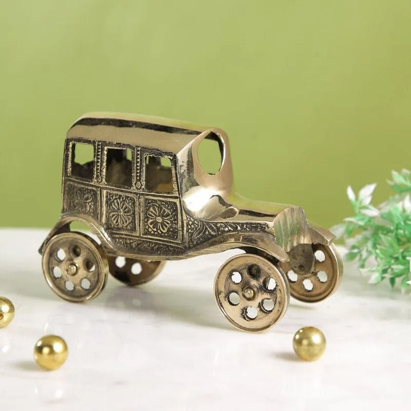 Brass Vintage Car Showpiece media 1