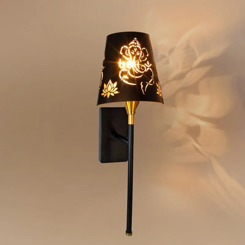 Brilora Metal Wall Lamp media 6