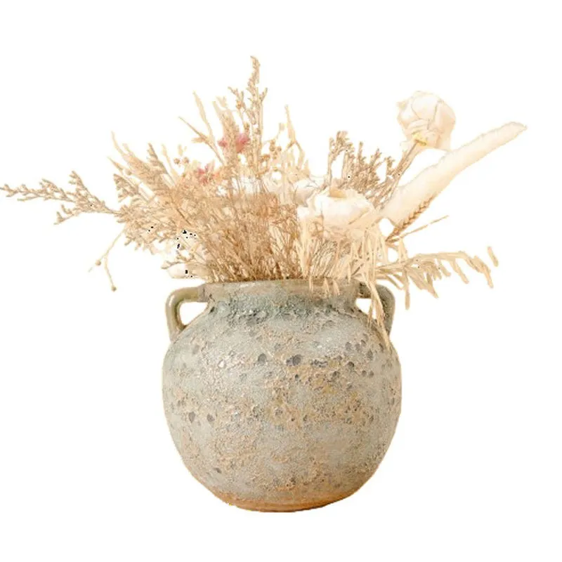 Cade Globe Vase media 4